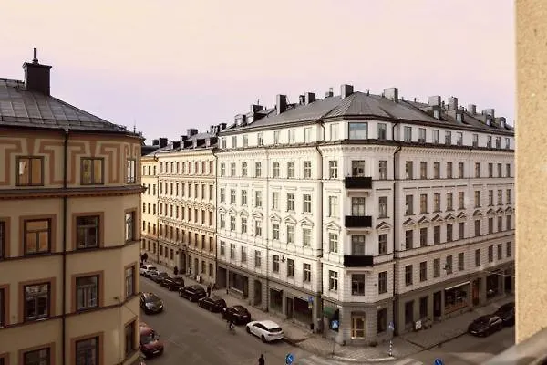 Stockholm City Chic-1-Bedroom Loft For 3 - 914